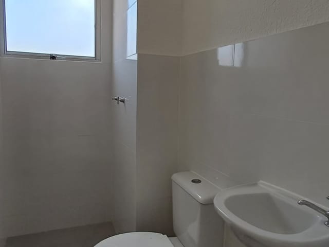 Apartamento 2 quartos e 1 banheiro, à venda, no bairro Cosmos em Rio de Janeiro