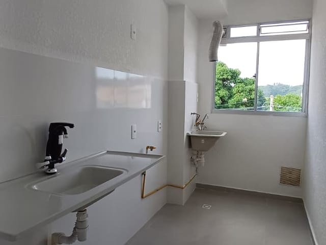 Apartamento 2 quartos e 1 banheiro, à venda, no bairro Cosmos em Rio de Janeiro