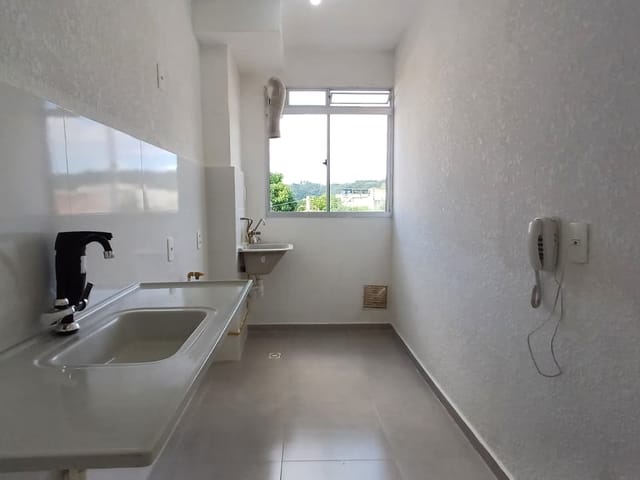 Apartamento 2 quartos e 1 banheiro, à venda, no bairro Cosmos em Rio de Janeiro