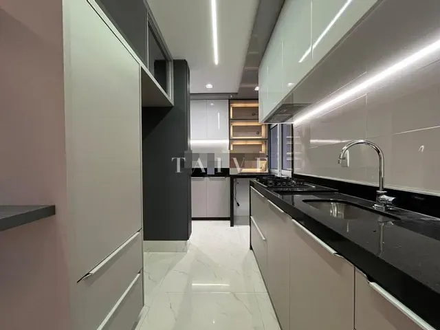 Apartamento com 185m² 3 quartos e 2 banheiros, à venda, no bairro Santa Rosa em Londrina