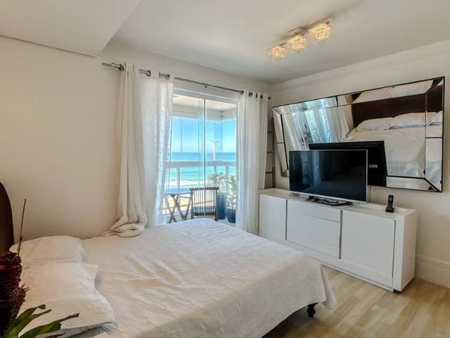 Apartamento 3 quartos e 4 banheiros, à venda, no bairro Praia do Pecado em Macaé