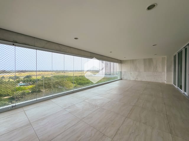 Apartamento com 384m² 4 quartos e 6 banheiros, à venda ou para alugar, no bairro Barra da Tijuca em Rio de Janeiro
