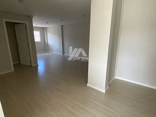 Apartamento com 100m² 2 quartos e 1 banheiro, à venda, no bairro Centro em Guarapuava
