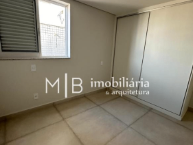 Apartamento 2 quartos e 2 banheiros, para alugar, no bairro Centro em Lavras