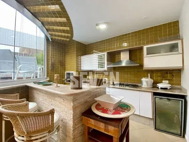 Apartamento com 195m² 4 quartos e 3 banheiros, à venda, no bairro Riviera de São Lourenço em Bertioga