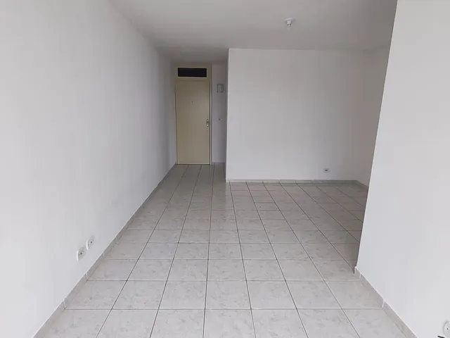 Apartamento 3 quartos e 1 banheiro, para alugar, no bairro Farolândia em Aracaju