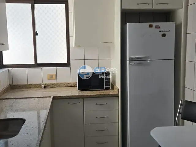 Apartamento 3 quartos e 1 banheiro, para alugar, no bairro Centro em Londrina
