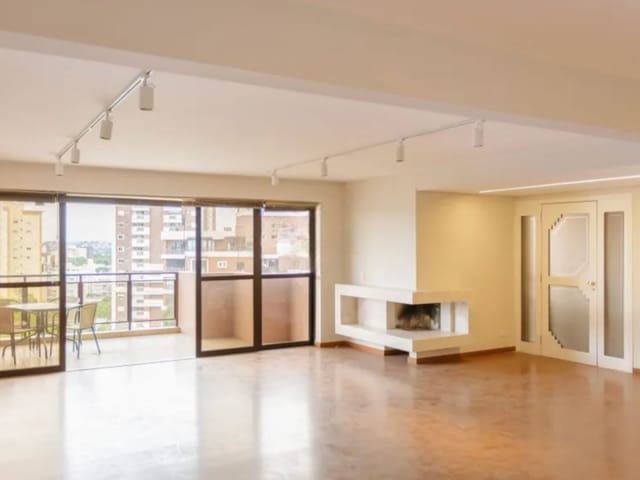 Foto do Apartamento - Cabral, Apto 264m², 11º andar, Ed. Chácara Marumbi, Condomínio Clube, 4 quartos, 2 suítes, Lareira, churrasqueira, para locação, Curitiba, PR | Imobiliária GreenVille