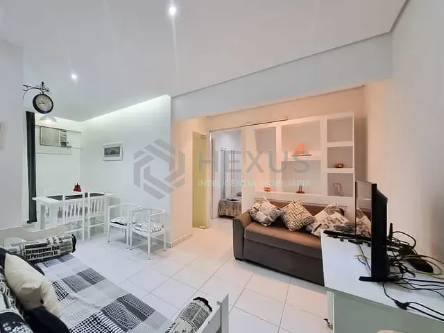 Apartamento 2 quartos e 2 banheiros, à venda, no bairro Pitangueiras em Guarujá