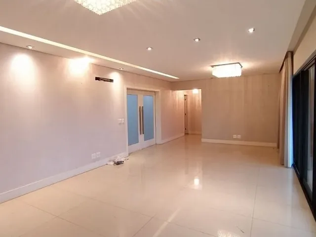 Apartamento com 329m² 3 quartos e 5 banheiros, à venda, no bairro Gleba Palhano em Londrina