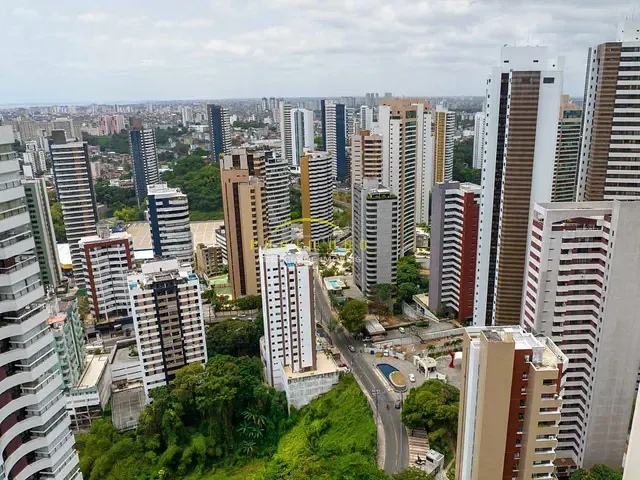 Apartamento 4 quartos e 5 banheiros, à venda, no bairro Horto Florestal em Salvador