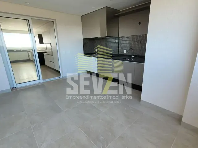 Apartamento com 245m² 3 quartos e 5 banheiros, à venda, no bairro Residencial Villaggio II em Bauru