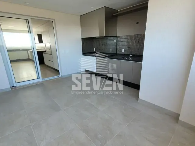 Apartamento com 245m² 3 quartos e 5 banheiros, à venda, no bairro Residencial Villaggio II em Bauru
