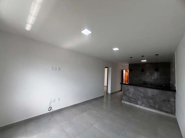Apartamento com 90m² 2 quartos e 1 banheiro, para alugar, no bairro Jardim Excelsior em Cabo Frio