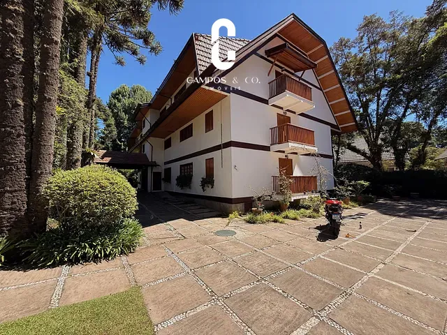 Apartamento 3 quartos e 3 banheiros, à venda, no bairro Vila Capivari em Campos do Jordão