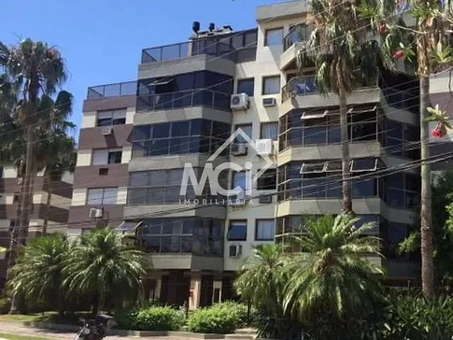 Apartamento 3 quartos e 4 banheiros, à venda, no bairro Centro em Pelotas
