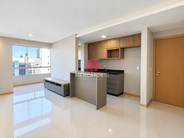 Apartamento com 92m² 2 quartos e 2 banheiros, à venda ou para alugar, no bairro Itoupava Seca em Blumenau