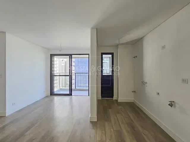 Apartamento com 63m² 2 quartos e 2 banheiros, à venda, no bairro Cristo Rei em Curitiba