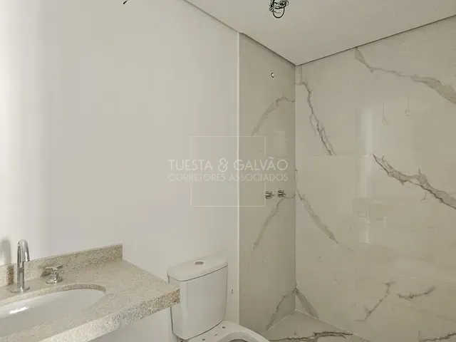 Apartamento com 63m² 2 quartos e 2 banheiros, à venda, no bairro Cristo Rei em Curitiba