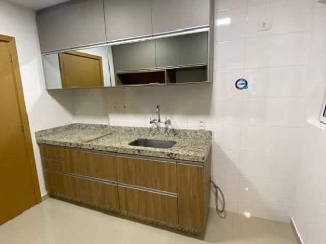 Apartamento com 178m² 3 quartos e 2 banheiros, para alugar, no bairro Gleba Fazenda Palhano em Londrina