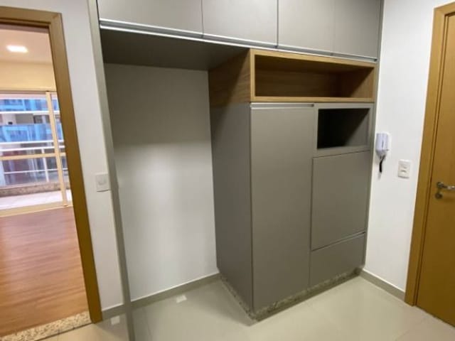 Apartamento com 178m² 3 quartos e 2 banheiros, para alugar, no bairro Gleba Fazenda Palhano em Londrina