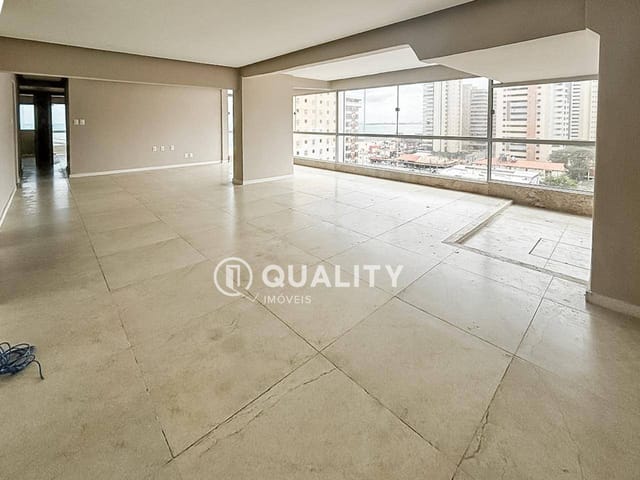 Apartamento com 182m² 3 quartos e 5 banheiros, à venda, no bairro Praia de Iracema em Fortaleza