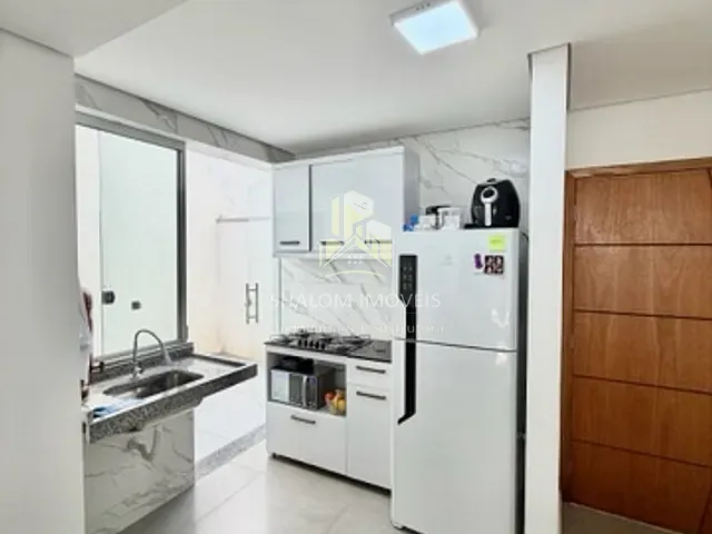 Apartamento 2 quartos e 1 banheiro, à venda, no bairro Parque Xangri-Lá em Contagem