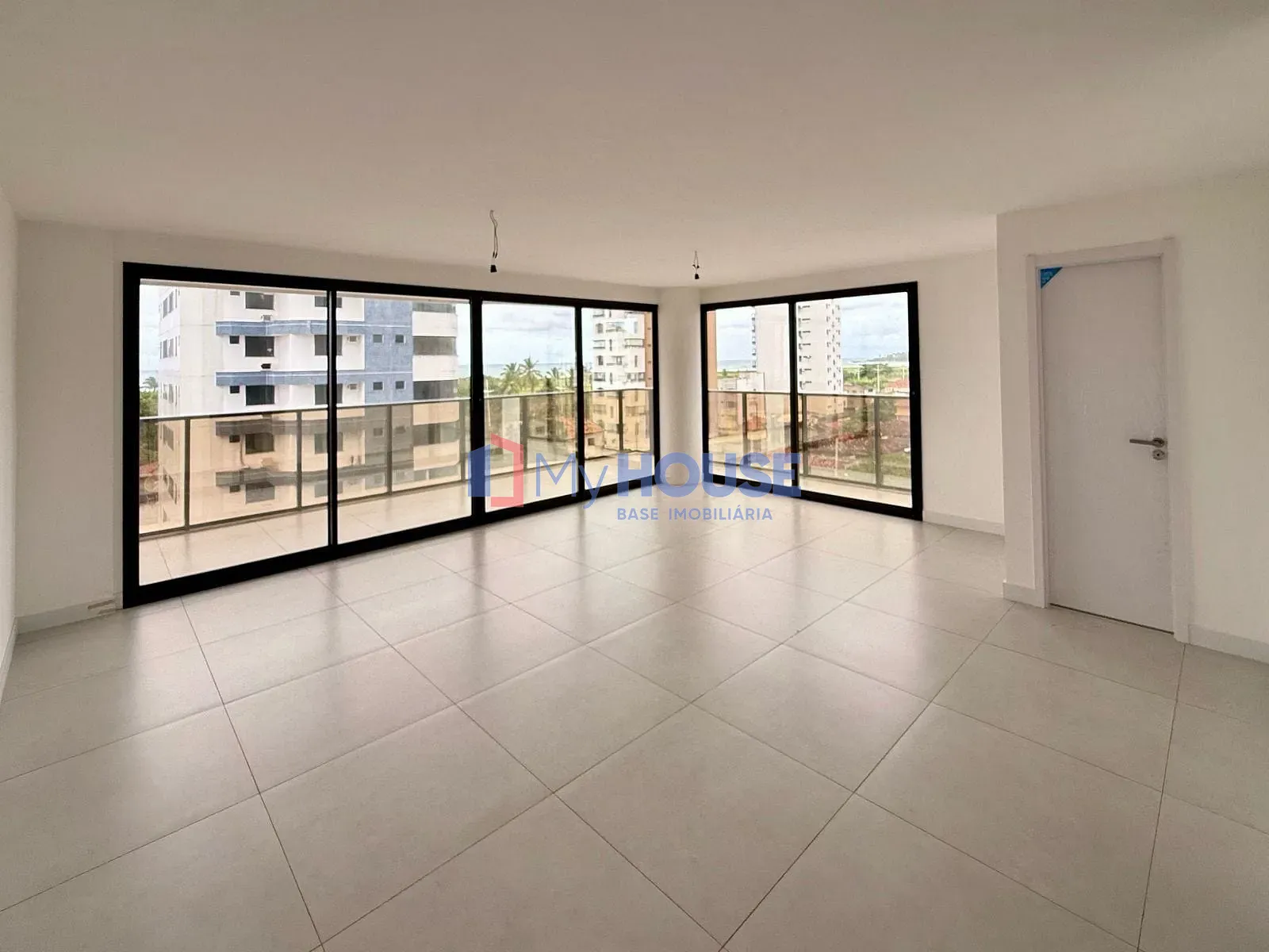 Apartamento, 3 quartos, 132 m² - Foto 1