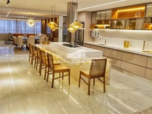 Apartamento com 254m² 4 quartos e 6 banheiros, à venda, no bairro Setor Marista em Goiânia