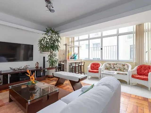 Apartamento com 165m² 3 quartos e 2 banheiros, à venda, no bairro Copacabana em Rio de Janeiro