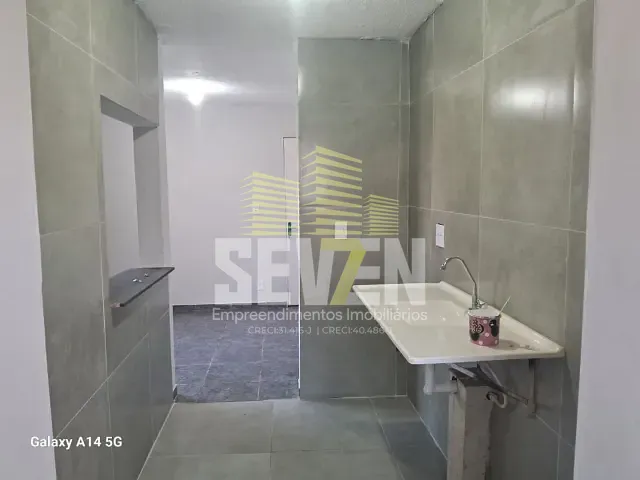 Apartamento com 47m² 2 quartos e 1 banheiro, à venda, no bairro Núcleo Habitacional Vereador Edson Francisco da Silva em Bauru