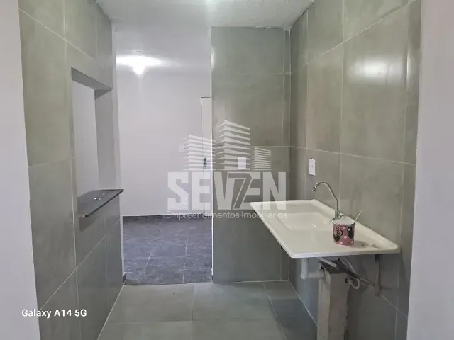 Apartamento com 47m² 2 quartos e 1 banheiro, à venda, no bairro Núcleo Habitacional Vereador Edson Francisco da Silva em Bauru