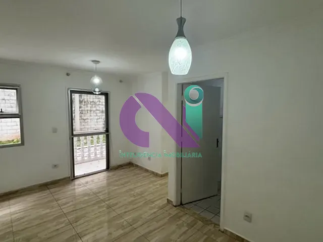 Apartamento 2 quartos e 1 banheiro, à venda, no bairro São Pedro em Osasco