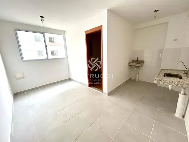 Apartamento com 34m² 2 quartos e 1 banheiro, para alugar, no bairro Vila Palmares em Santo André