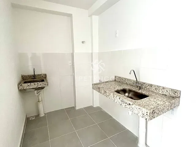 Apartamento com 34m² 2 quartos e 1 banheiro, para alugar, no bairro Vila Palmares em Santo André
