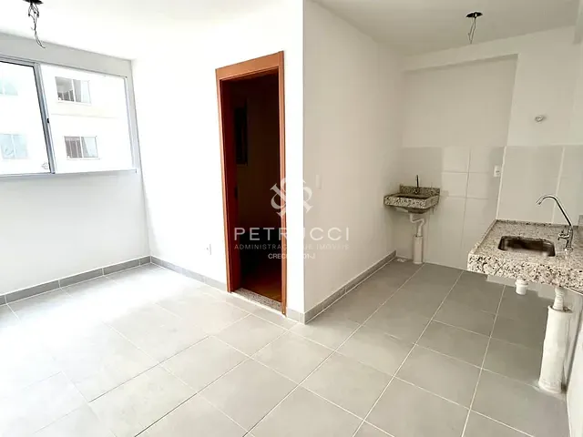 Apartamento com 34m² 2 quartos e 1 banheiro, para alugar, no bairro Vila Palmares em Santo André