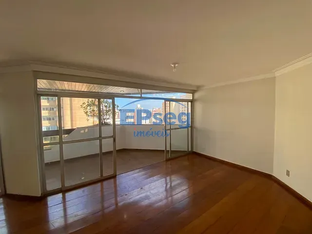Apartamento com 321m² 4 quartos e 5 banheiros, à venda, no bairro Centro em Londrina