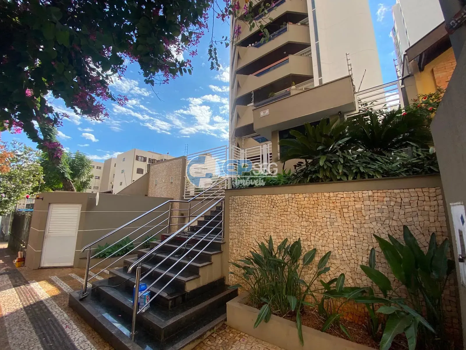 Apartamento, 4 quartos, 213 m² - Foto 1