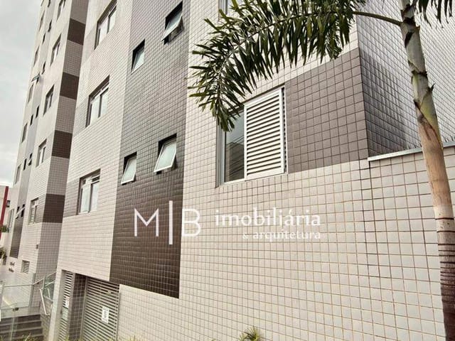 Apartamento 2 quartos e 2 banheiros, à venda, no bairro Centro em Lavras