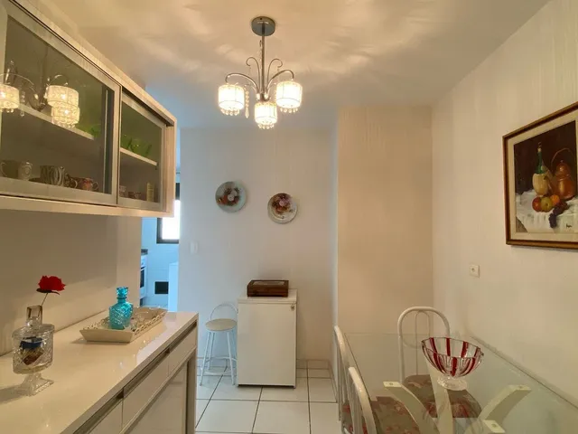 Apartamento com 142m² 3 quartos e 2 banheiros, à venda, no bairro Centro em Londrina