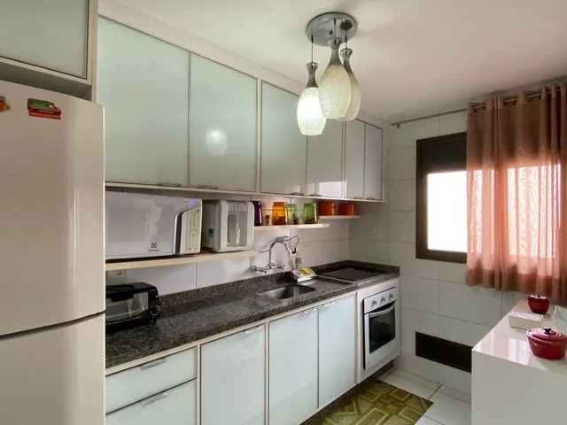 Apartamento com 142m² 3 quartos e 2 banheiros, à venda, no bairro Centro em Londrina