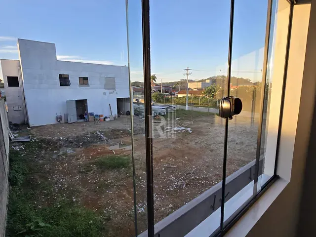 Apartamento 1 quarto e 1 banheiro, para alugar, no bairro Centro em Canelinha