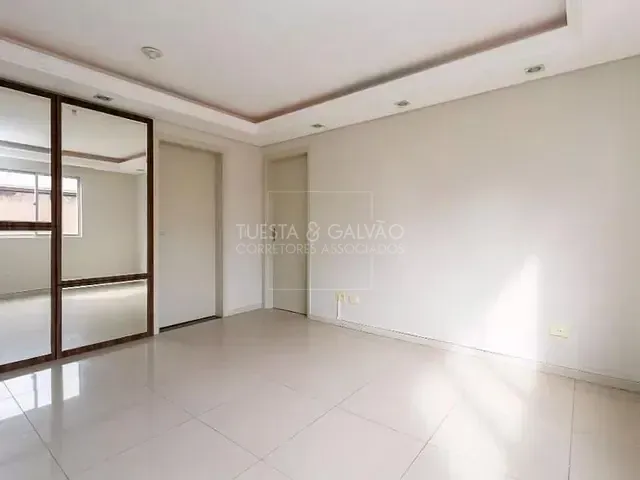 Apartamento com 80m² 3 quartos e 2 banheiros, à venda, no bairro Água Verde em Curitiba