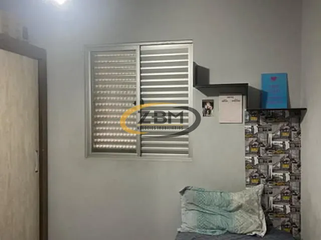 Apartamento com 75m² 3 quartos e 1 banheiro, à venda, no bairro Vila Larsen 1 em Londrina