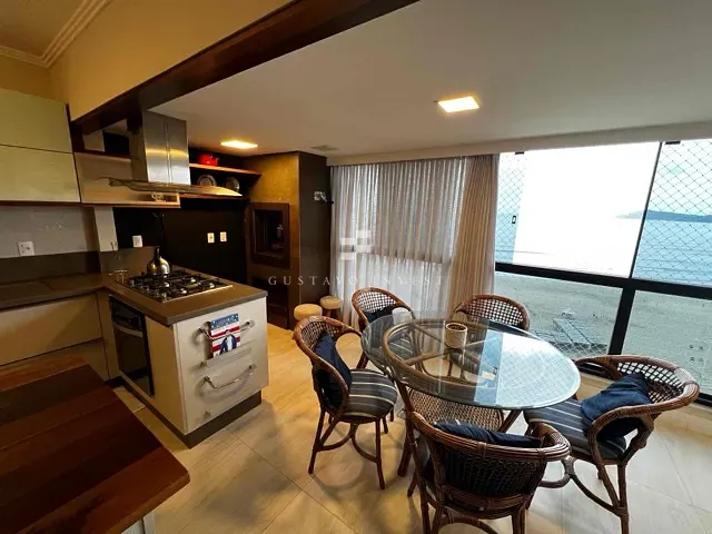 Apartamento 3 quartos e 3 banheiros, para alugar, no bairro Centro em Balneário Camboriú