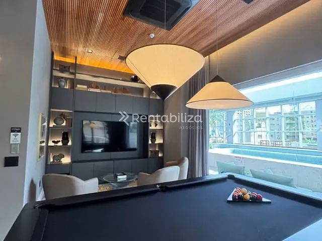 Apartamento 3 quartos e 4 banheiros, à venda, no bairro Meia Praia em Itapema
