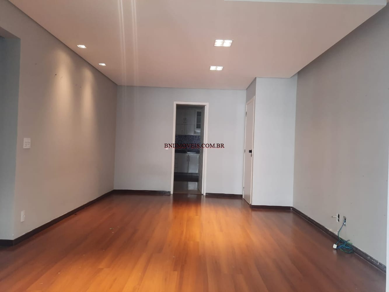 Apartamento para alugar com 4 quartos, 110m² - Foto 5
