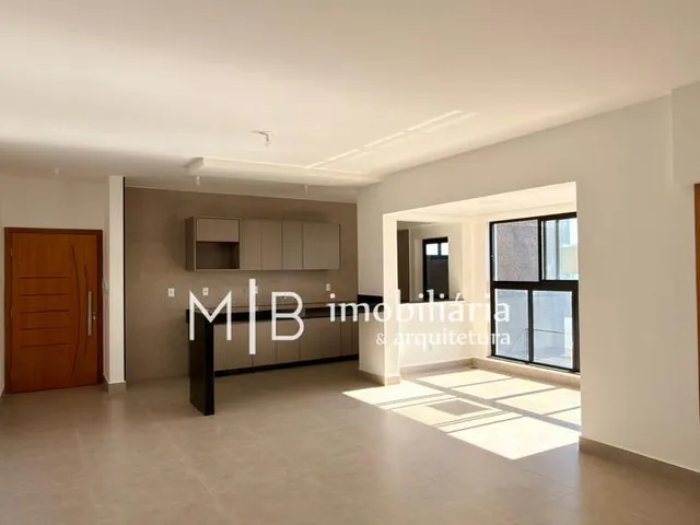 Apartamento 3 quartos e 2 banheiros, para alugar, no bairro Centro em Lavras