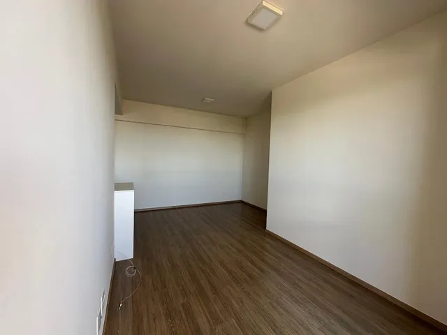 Apartamento com 109m² 3 quartos e 2 banheiros, para alugar, no bairro Aurora em Londrina