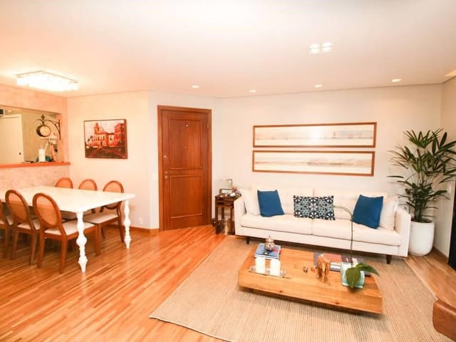 Foto do Apartamento - Apto reformado, 03 dts (01 suíte), 02 vagas, andar alto, condomínio clube, à venda na Vila Mariana - São Paulo/SP | Paulista Imóveis.